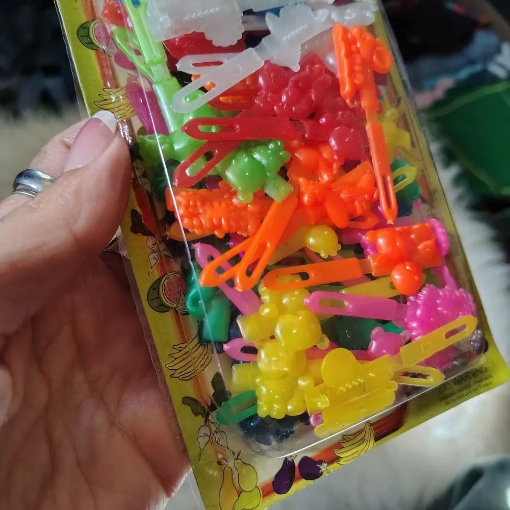 VTG 90s Bolo Hair Barrettes Colorful Plastic Animal-Shaped Lace Clip LOT